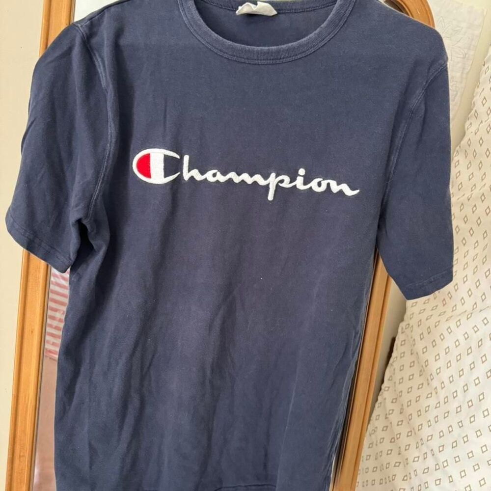 Champion Navy Blue T‎ Shirt Embroidered Logo Mens Medium Casual Tee